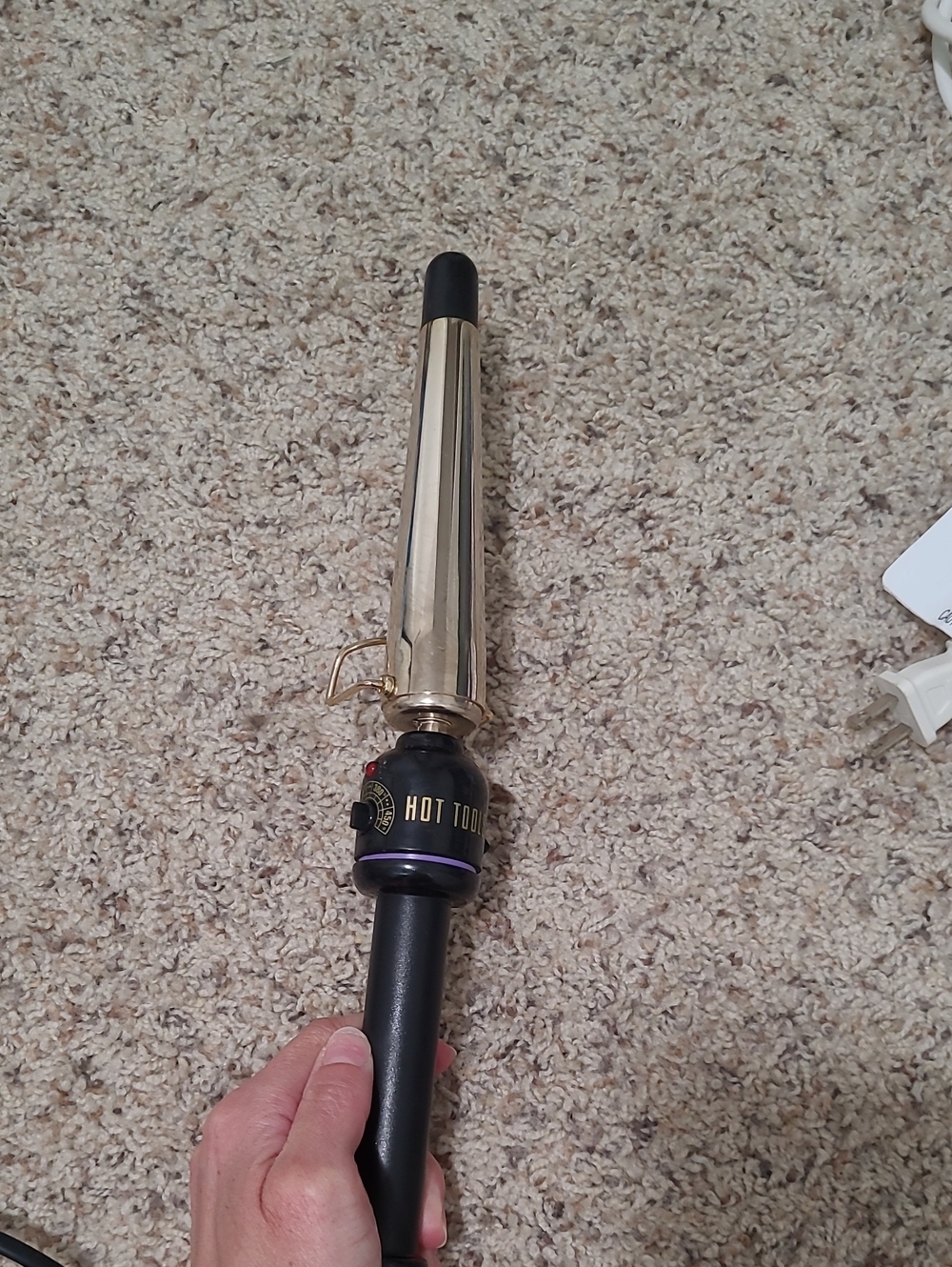 Hot Tools Gold Tapered Curling Wand - 3/4 In To 1 In Black & Gold